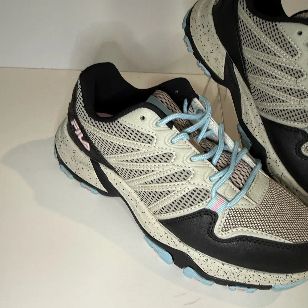 Fila Quadrix Women’s 6 Chunky Trail Sneakers Grey Blue Pink